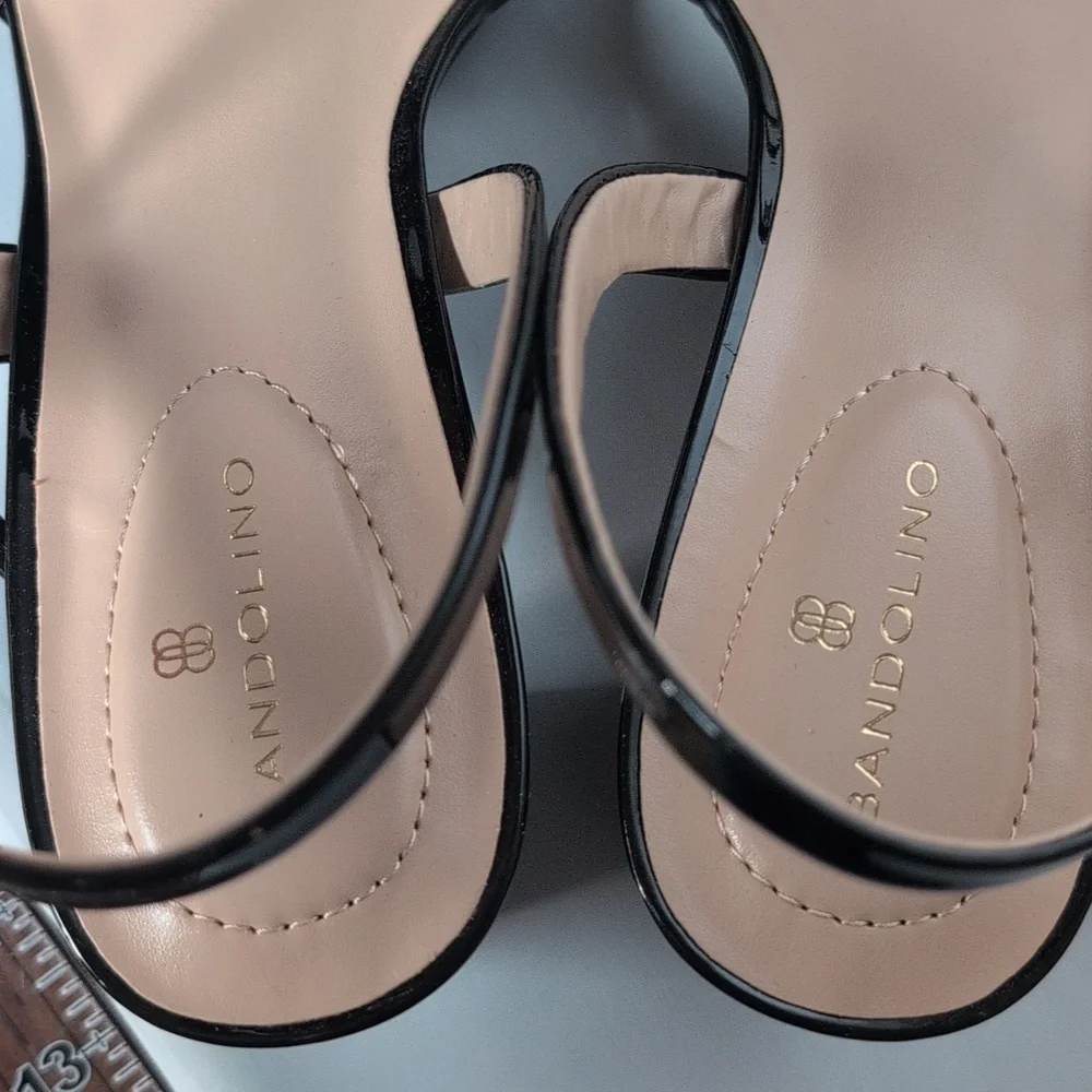Bandolino Black Patent Faux Leather Keltie Sandals Size 11